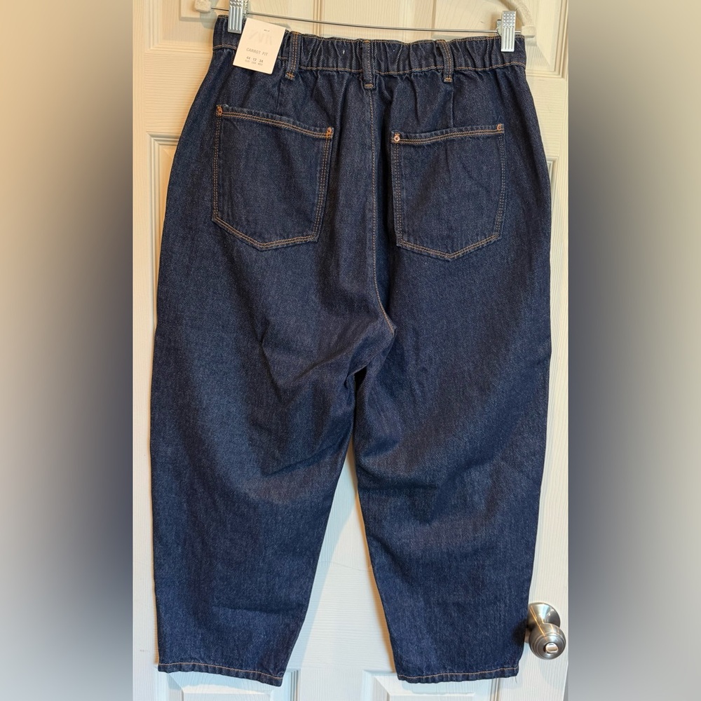 Zara Carrot Fit Jeans - Picture 5 of 7